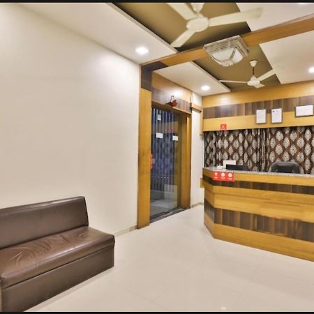 Hotel Shreenath Ahmadabad Zewnętrze zdjęcie